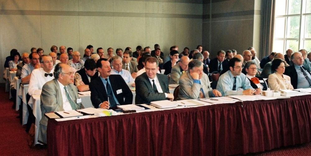 Mitgliederversammlung 1998.jpg